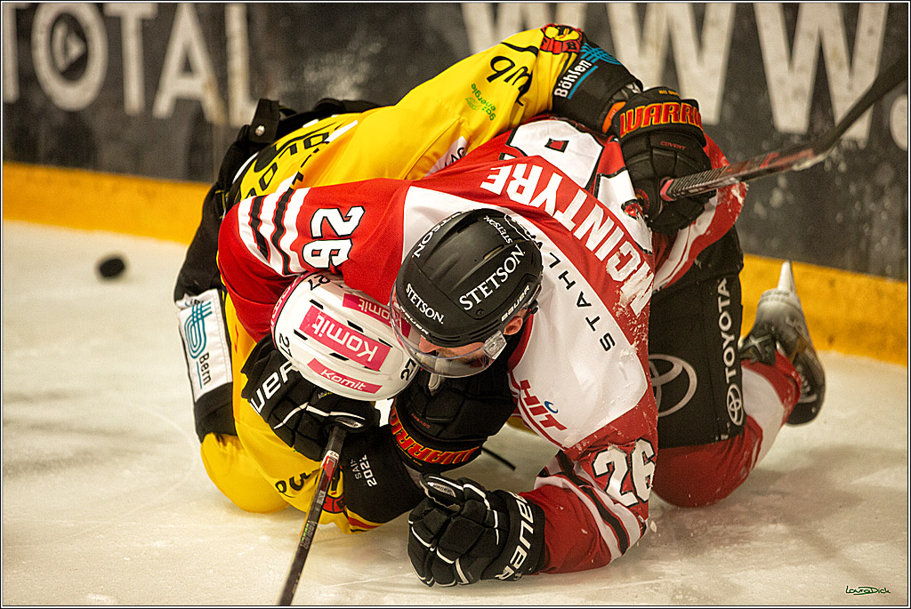 PENNY DEL;  Testspiel 2 Koelner Haie- SC Bern; Koeln, 20.08.2022